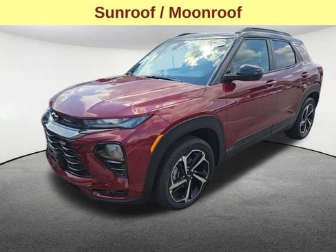 Used 2023 Chevrolet TrailBlazer RS w/ Sun and Liftgate Package AWD/4WD image 4