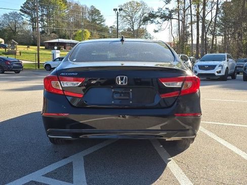 Used 2019 Honda Accord LX image 4