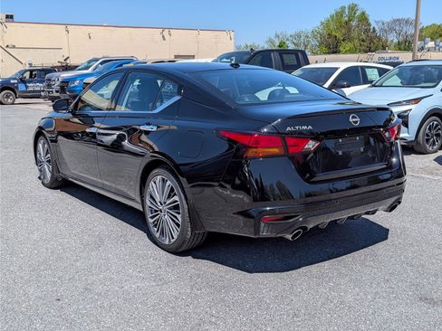 Used 2024 Nissan Altima 2.5 SL image 3