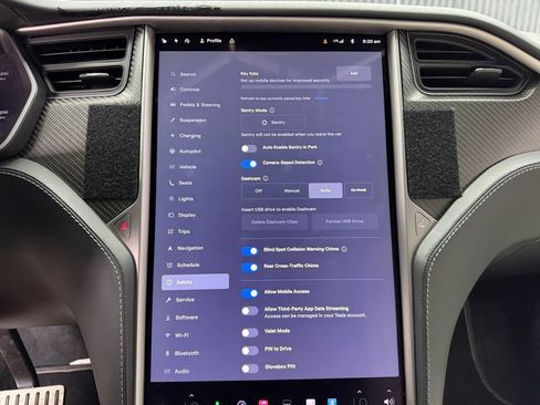 Used 2020 Tesla Model X Performance image 34