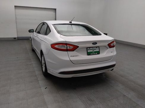 Used 2015 Ford Fusion SE image 5