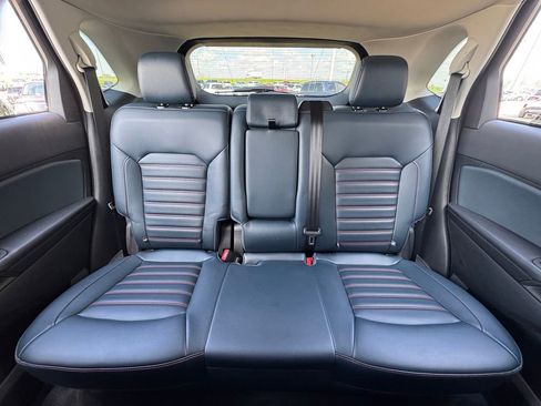 Used 2024 Ford Edge SEL w/ Sport Appearance Package image 26