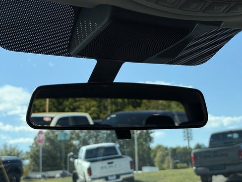 Used 2020 Ford F150 XLT image 27