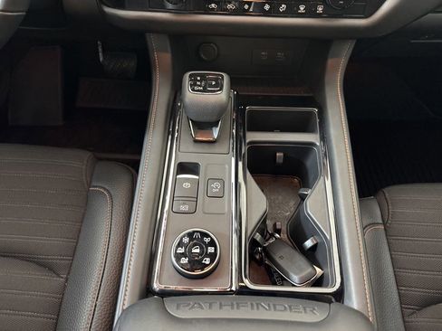 Used 2023 Nissan Pathfinder Rock Creek image 16