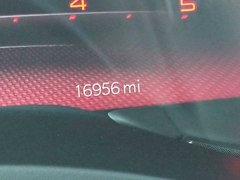 Used 2024 RAM 2500 Limited image 12