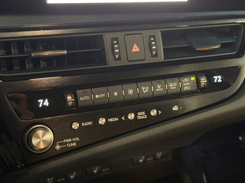 Used 2024 Lexus ES 350 w/ Premium Package FWD image 18