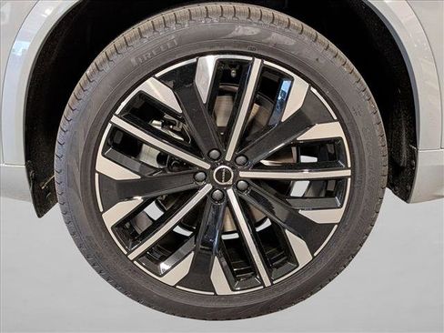 New 2026 Volvo XC90 B6 Ultra w/ Protection Package AWD/4WD image 11