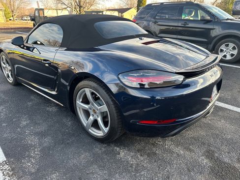 Used 2019 Porsche 718 Boxster image 5