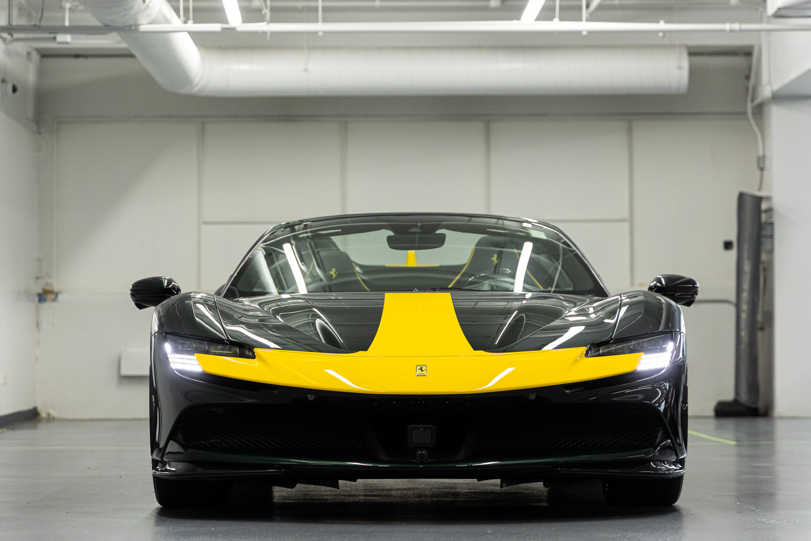 Used 2025 Ferrari SF90 Spider AWD/4WD image 14