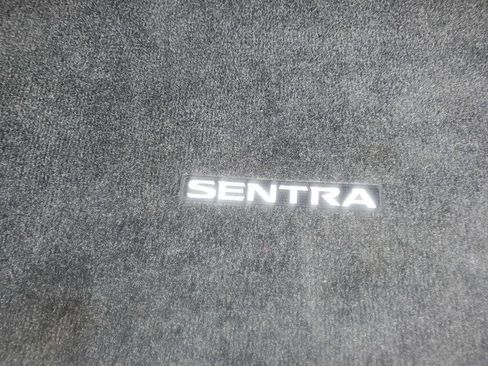 Used 2019 Nissan Sentra S image 21