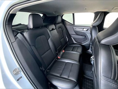 Certified 2024 Volvo XC40 B5 Core w/ Protection Package Premier AWD/4WD image 34