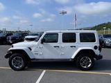 Used 2018 Jeep Wrangler Unlimited Sahara image 2
