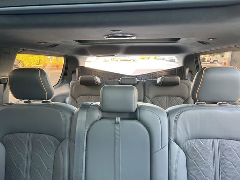 Used 2022 Jeep Grand Wagoneer Series III w/ Flexible Seating Group image 69