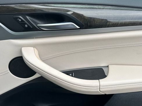 Used 2019 BMW X3 xDrive30i w/ Premium Package image 17