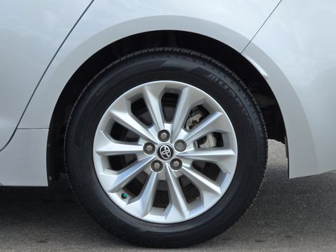 Used 2020 Toyota Corolla LE w/ LE Premium Package FWD image 23