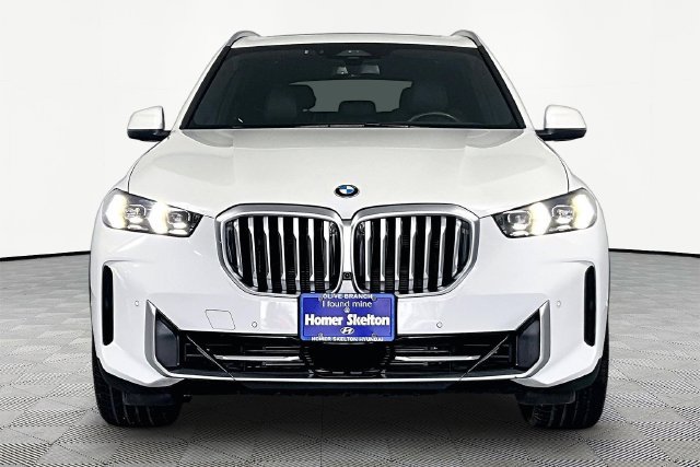 Used 2024 BMW X5 xDrive40i w/ Premium Package AWD/4WD image 4