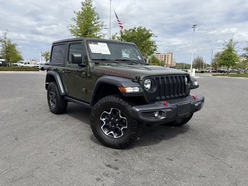 Certified 2022 Jeep Wrangler Rubicon w/ Cold Weather Group image 2