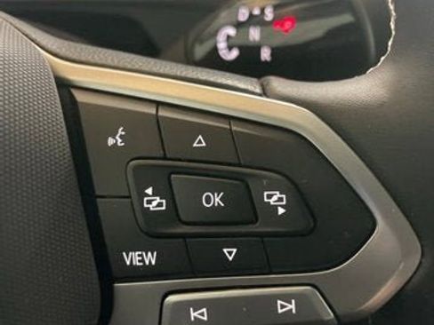 Certified 2026 Volkswagen Tiguan SE AWD/4WD image 18