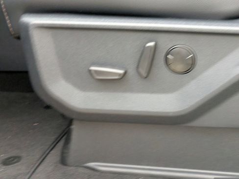 New 2025 Ford F250 Lariat image 13