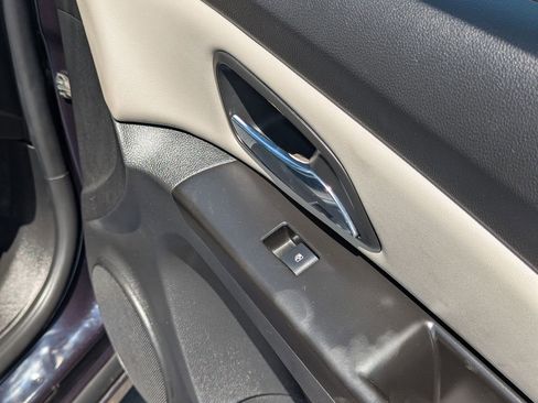 Used 2014 Chevrolet Cruze LT FWD image 32