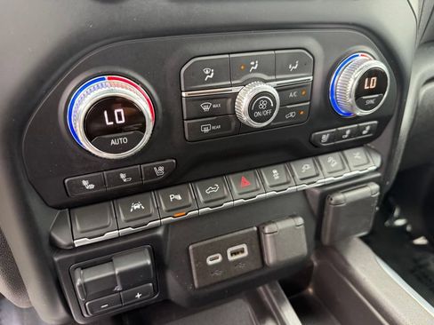 Used 2022 GMC Sierra 1500 Denali w/ Denali Reserve Package AWD/4WD image 28