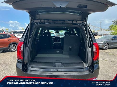 Used 2025 GMC Yukon Elevation AWD/4WD image 10