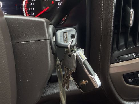 Used 2015 GMC Sierra 2500 Denali AWD/4WD image 24