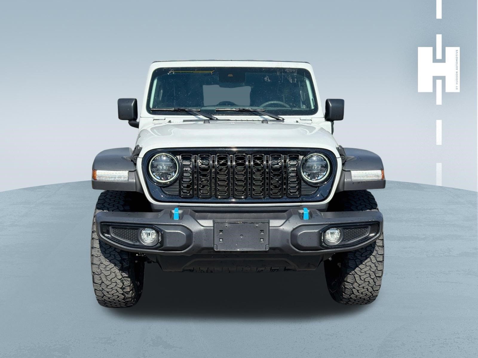 Used 2024 Jeep Wrangler Unlimited AWD/4WD image 3