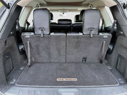Used 2019 Nissan Pathfinder SL FWD image 64