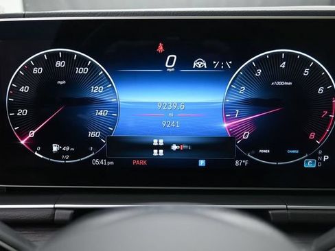 Used 2025 Mercedes-Benz GLS 450 4MATIC image 10