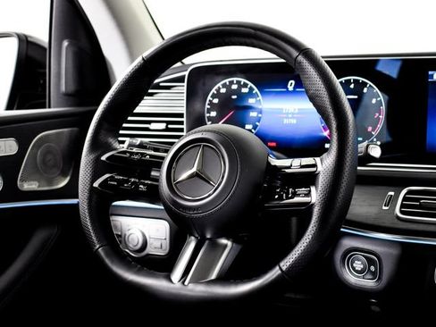 Certified 2025 Mercedes-Benz GLS 580 4MATIC image 23