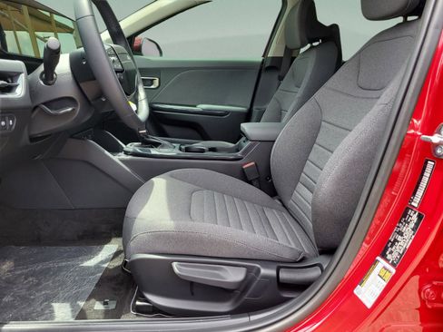 New 2025 Kia K4 EX image 11