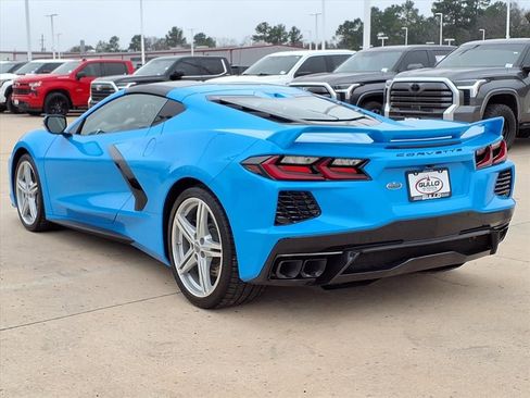 Used 2024 Chevrolet Corvette Stingray Premium Cpe w/ Z51 Performance Package image 2