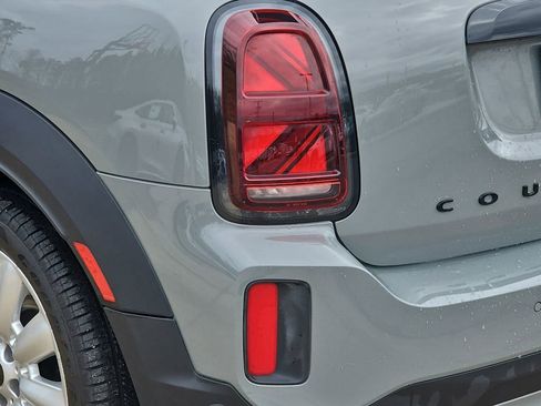 Used 2022 MINI Cooper Countryman S w/ Premium Package image 21