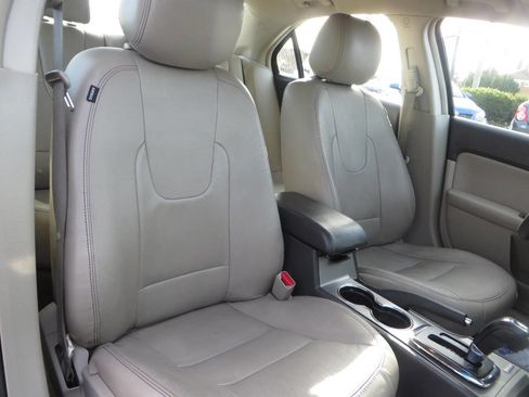 Used 2012 Ford Fusion SEL image 39