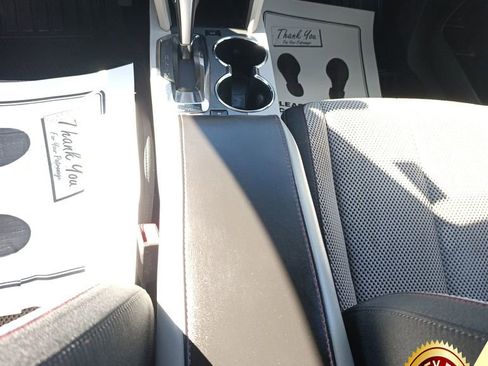 Used 2014 Chevrolet Equinox LT w/ Driver Convenience Package image 28