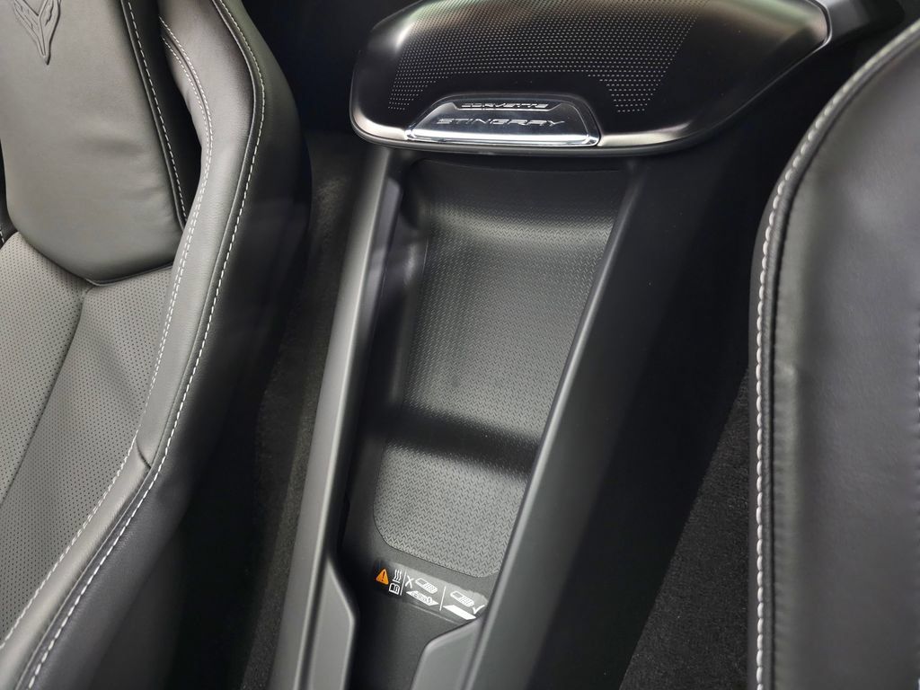 Used 2025 Chevrolet Corvette Stingray Preferred Conv w/ Stealth Interior Trim Package RWD image 36