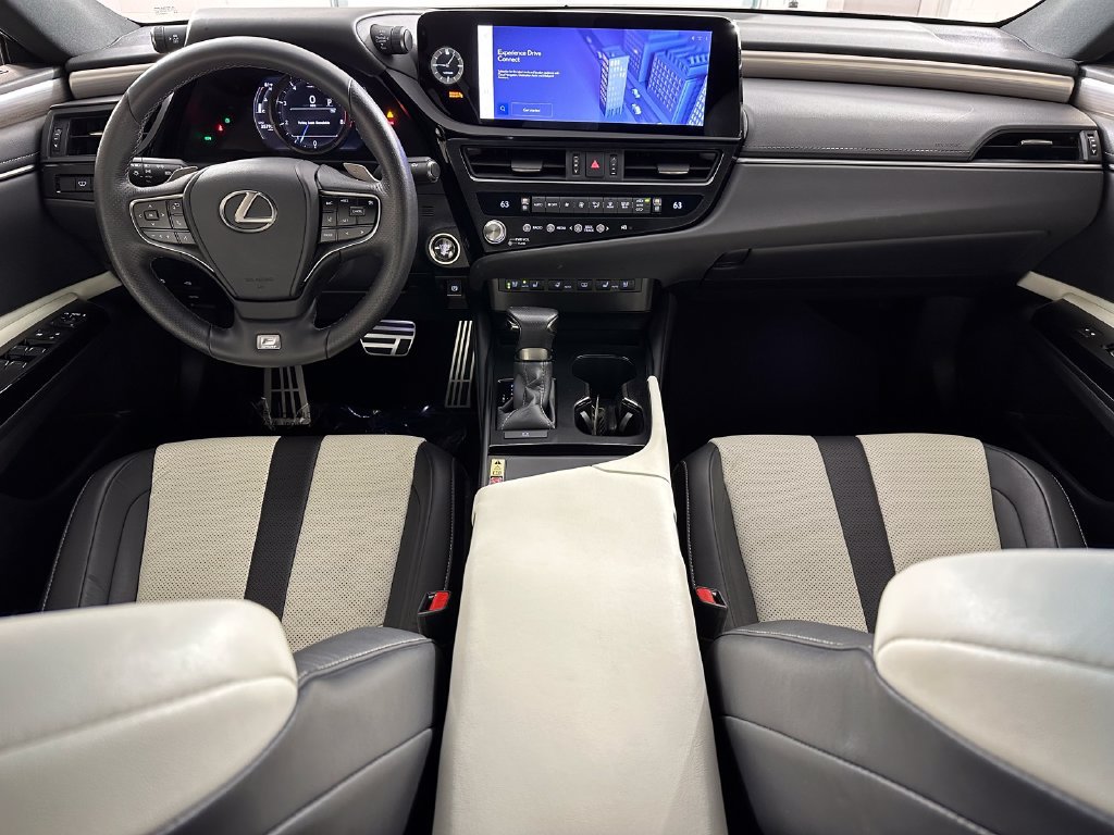 Used 2024 Lexus ES 350 F Sport w/ Technology Package FWD image 4