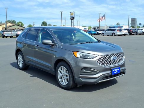 Used 2024 Ford Edge SEL AWD/4WD image 8