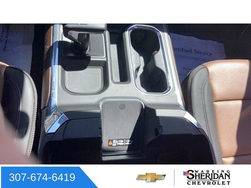Used 2024 Chevrolet Silverado 1500 High Country w/ Technology Package AWD/4WD image 16