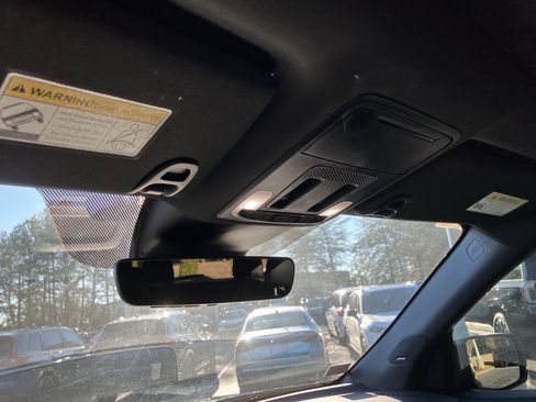 Certified 2025 Honda Pilot Black Edition image 30