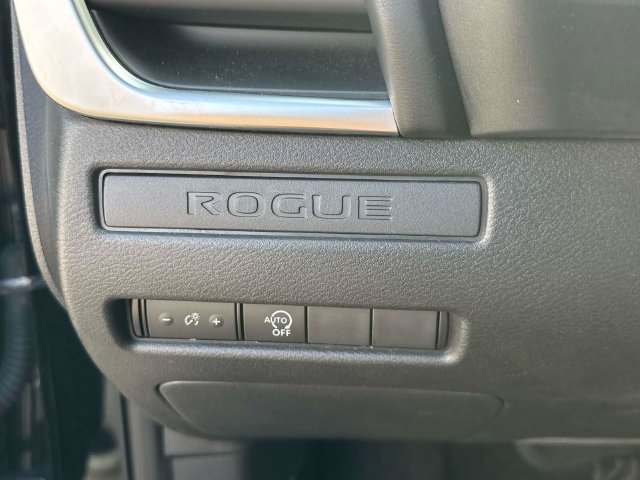 Used 2023 Nissan Rogue S FWD image 27