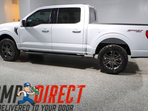 Used 2022 Ford F150 Lariat w/ Equipment Group 502A High image 11