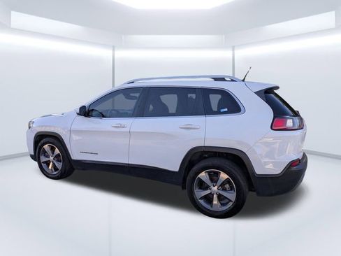 Used 2019 Jeep Cherokee Limited image 6