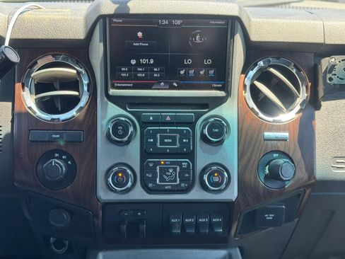Used 2013 Ford F450 Lariat w/ Lariat Chrome Pkg AWD/4WD image 34