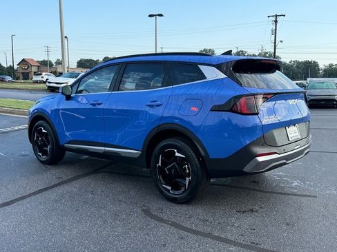 New 2026 Kia Sportage EX w/ EX Panorama Roof Package image 5
