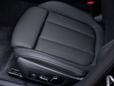 New 2026 BMW i4 xDrive40i image 15