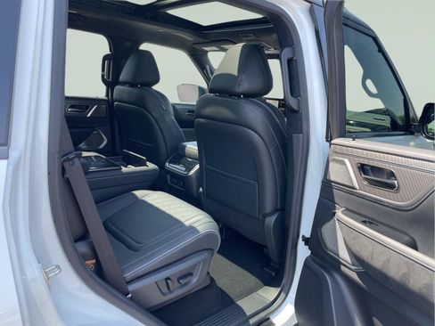 Used 2026 INFINITI QX80 Autograph AWD/4WD image 23