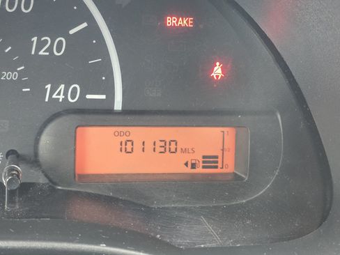Used 2018 Nissan Versa S FWD image 19