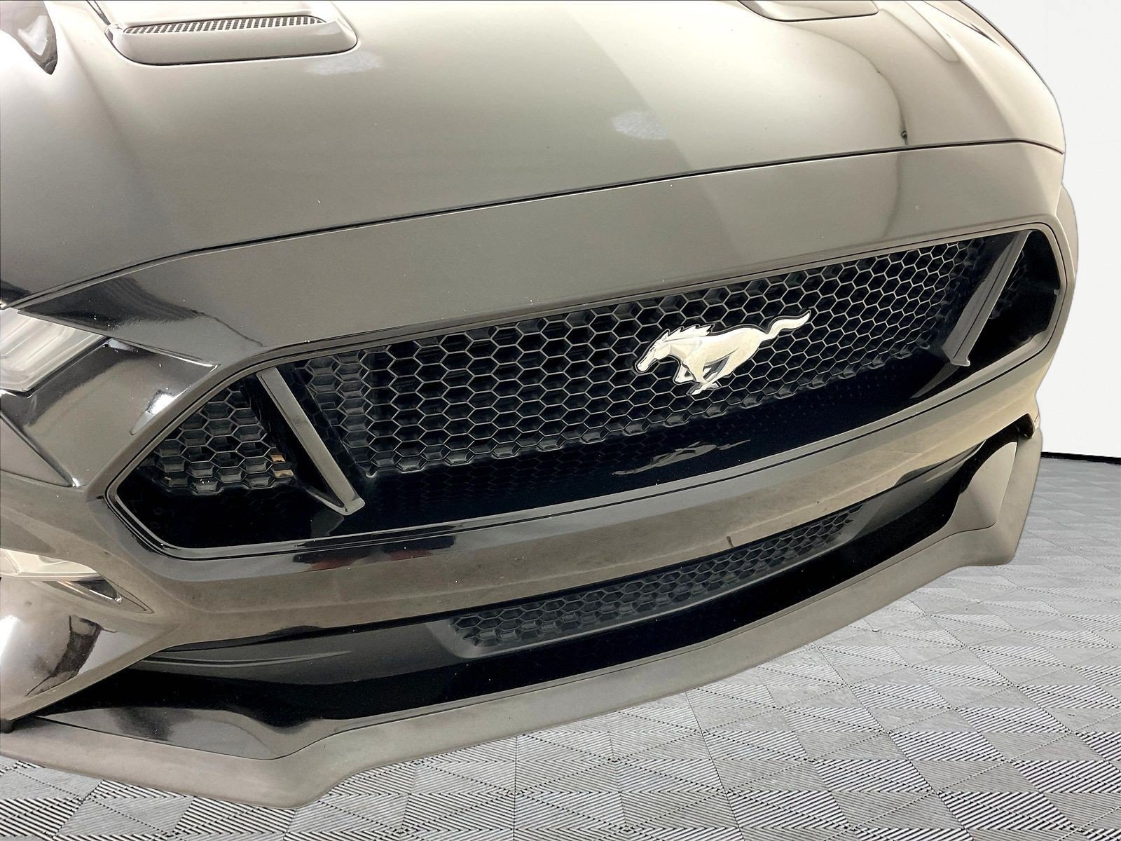 Used 2020 Ford Mustang GT Premium w/ Equipment Group 401A RWD image 32